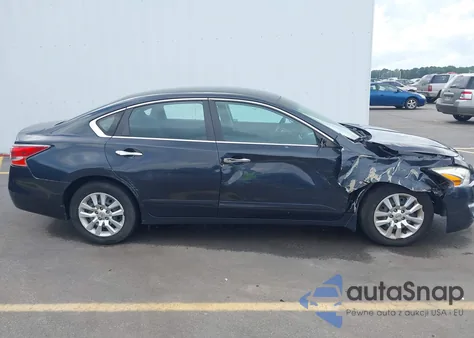 2015 Nissan Altima 2.5 S из США, поврежденный, VIN 1N4AL3AP4FN888942